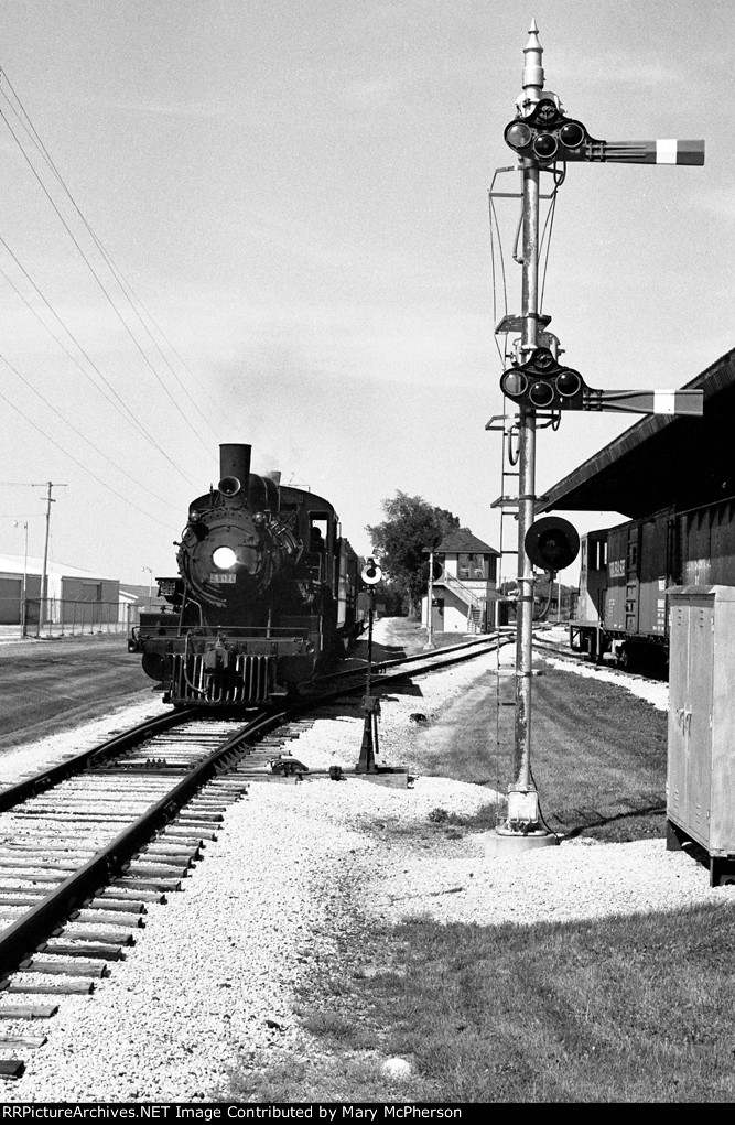 Southern Railway 401 at the Monticello Railway Museum